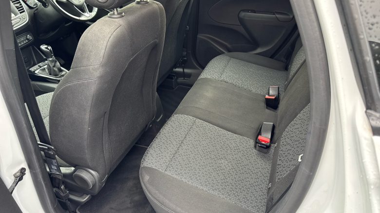 Vauxhall Crossland 1.2 Design 5dr Petrol Hatchback